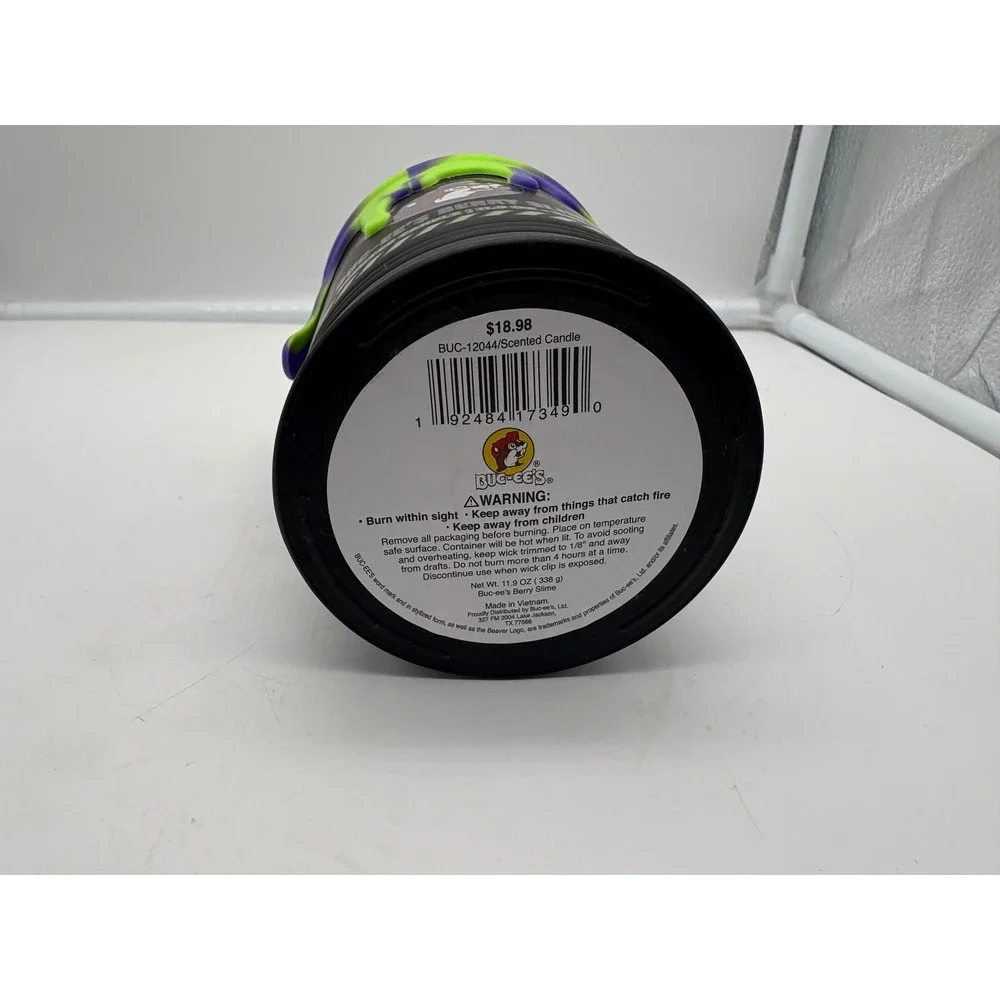 Buc-ee's Halloween 2026 Scented Candle Berry Slime 11.9 oz Spooky Nights Limited